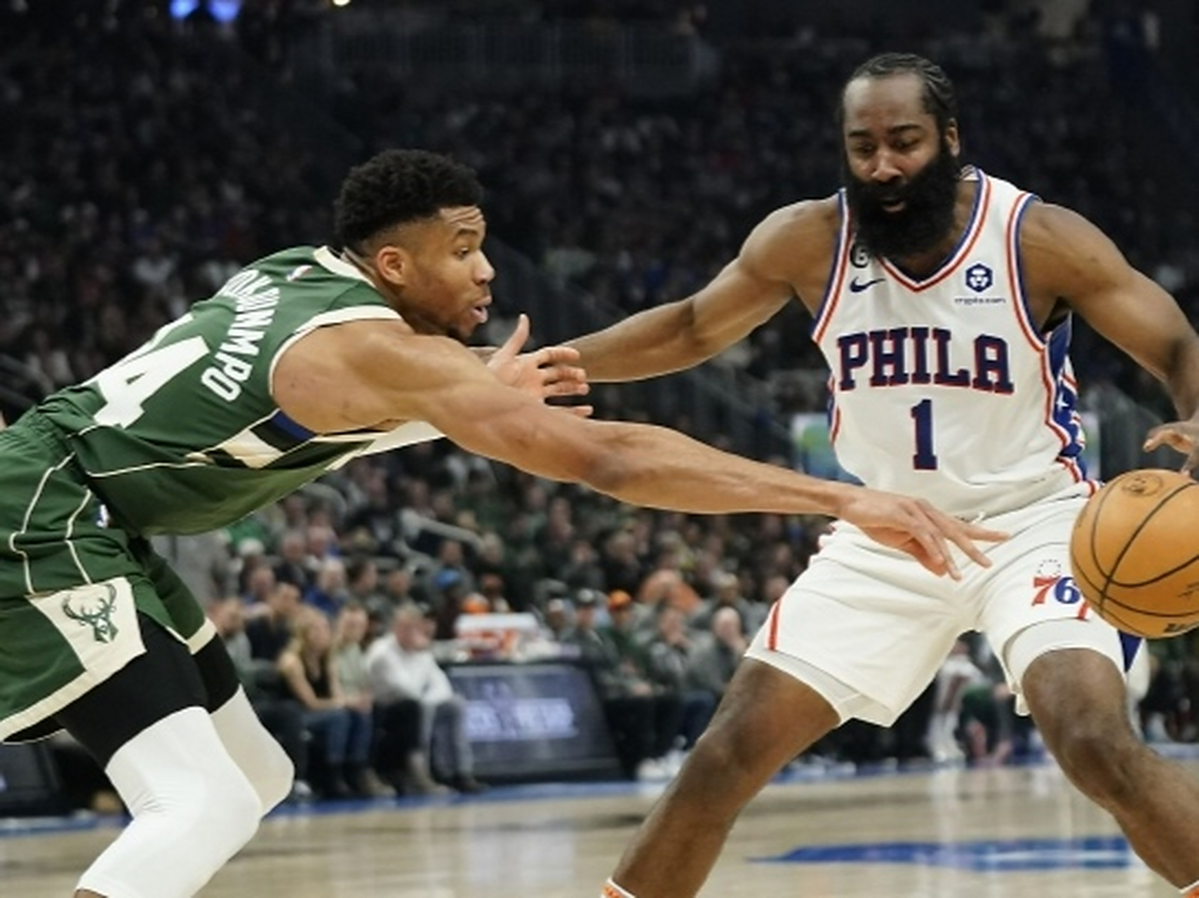 雄鹿擒下76人，豪取连胜