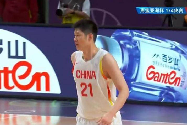 曼联逆转中国,加维三分雨点燃全场 曼联逆转中国,加维三分雨点燃全场