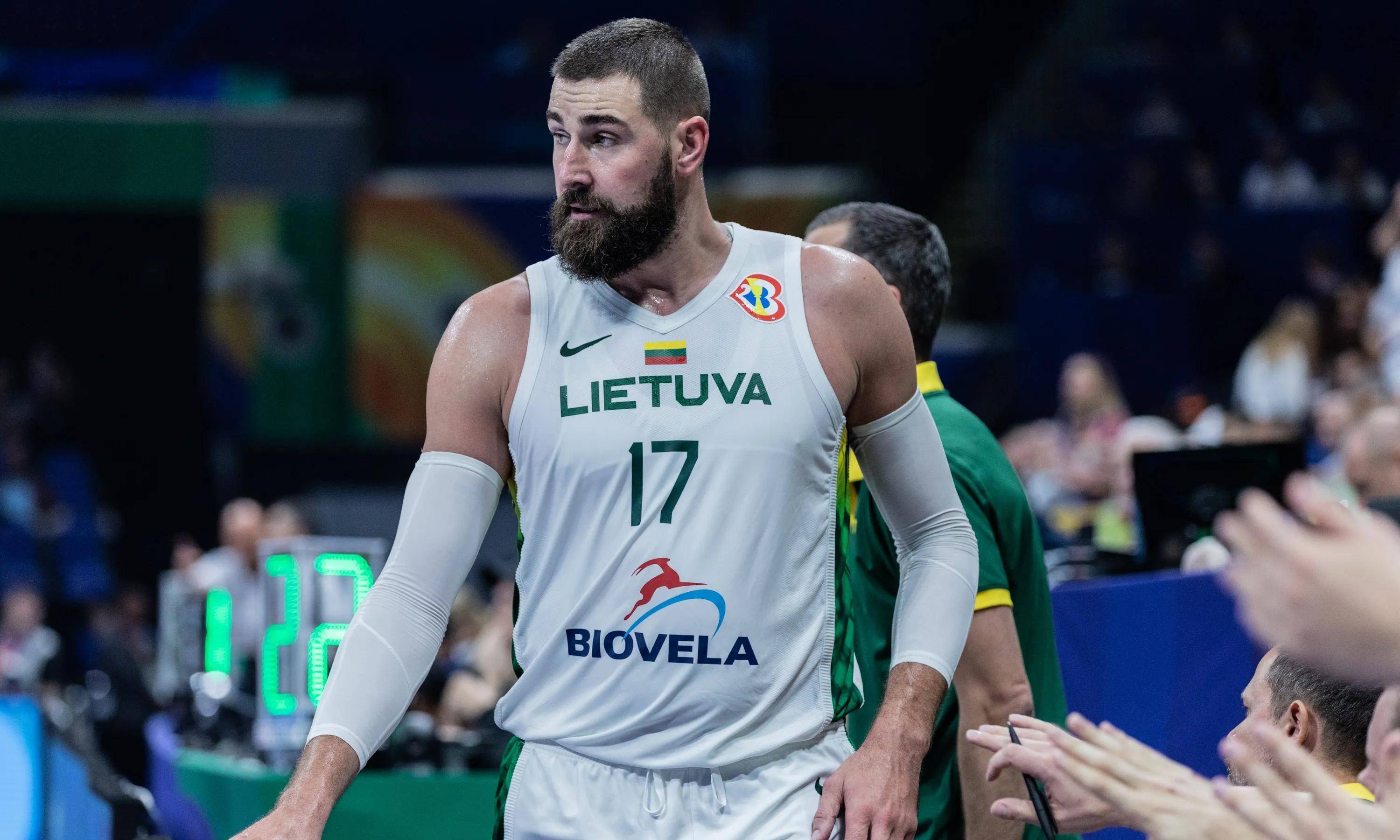 包含澳大利亚男篮爆冷立陶宛男篮，波特送出助攻的词条