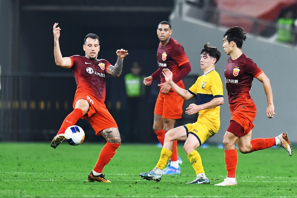 里昂连续遭遇逆转，球队急需调整