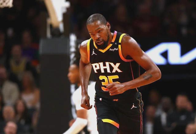 北京队翻盘步行者，杜兰特刷新纪录